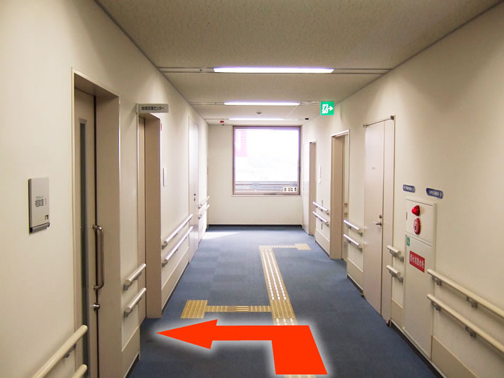 8.å·¦å´ã«å¥ãå£ãããã¾ãã